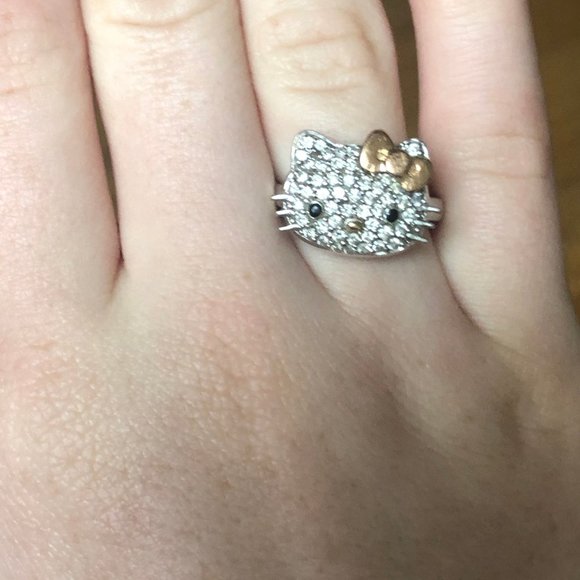 KLS HELLO KITTY DIAMOND RING - Picture 2 of 5